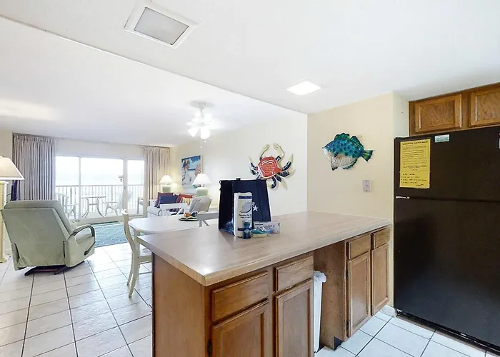 Sunny Gulf-front With Private Balcony Shared Outdoor Pool Great Views Holiday home